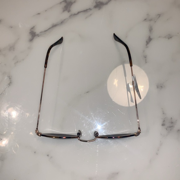 Sunglasses - Francesca’s - Picture 2 of 4